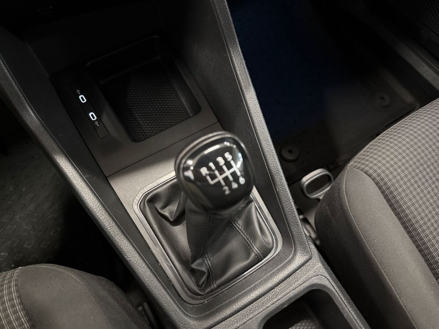 VOLKSWAGEN Caddy 2021