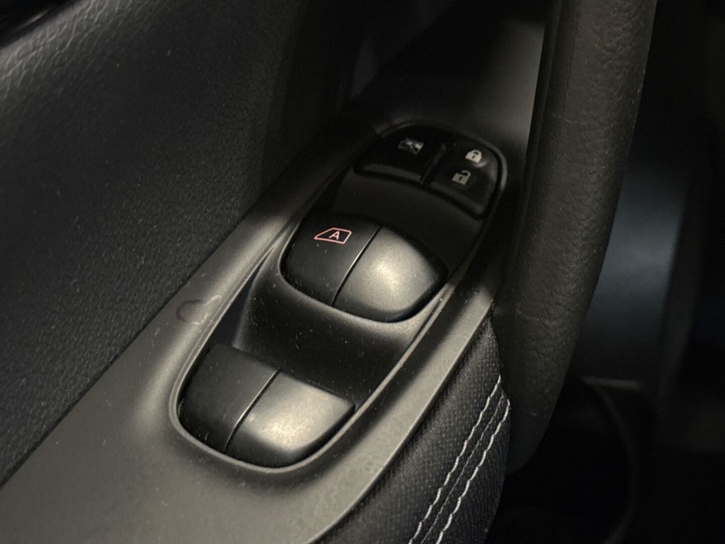 NISSAN Qashqai 2017