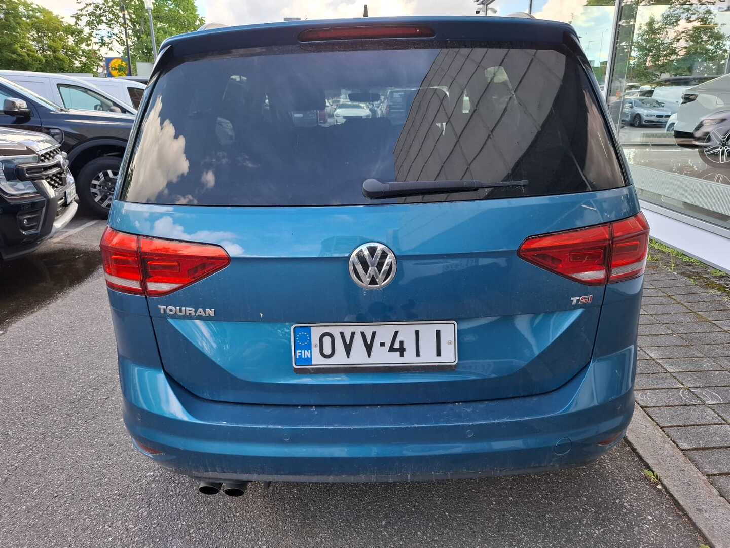 VOLKSWAGEN Touran 2017