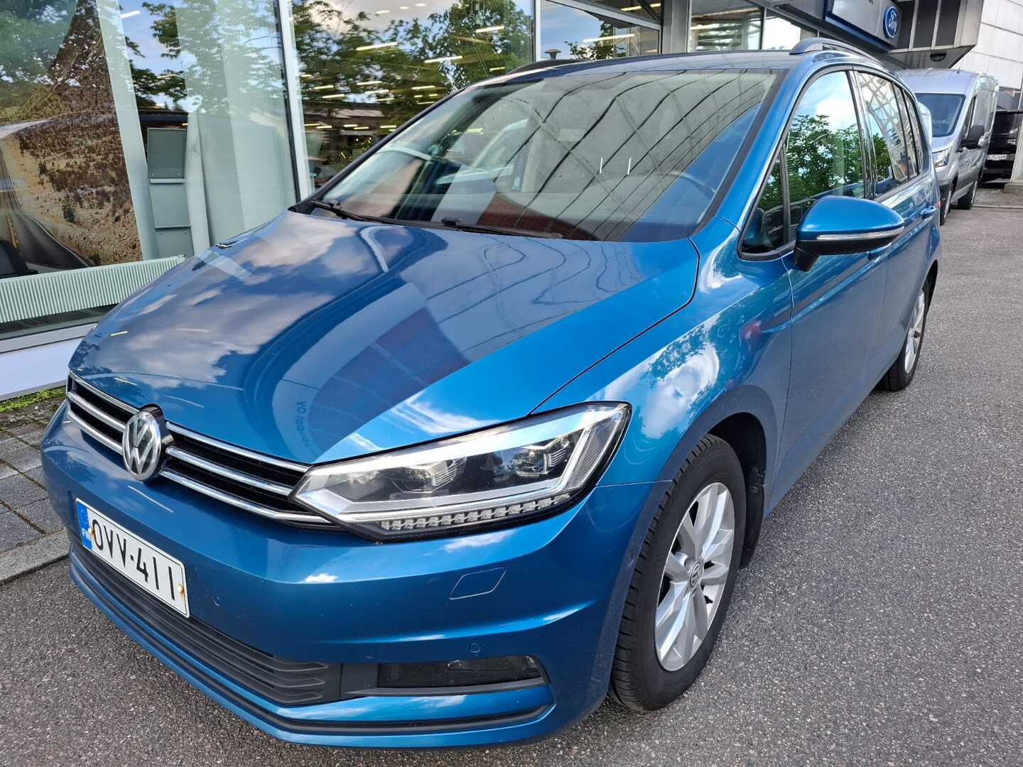 VOLKSWAGEN Touran 2017