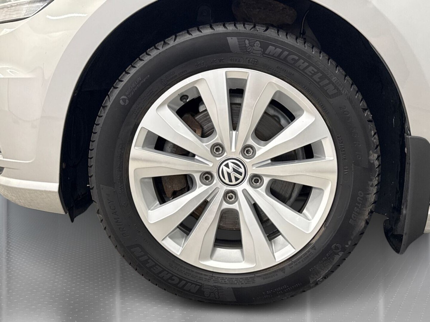 VOLKSWAGEN Golf 2017