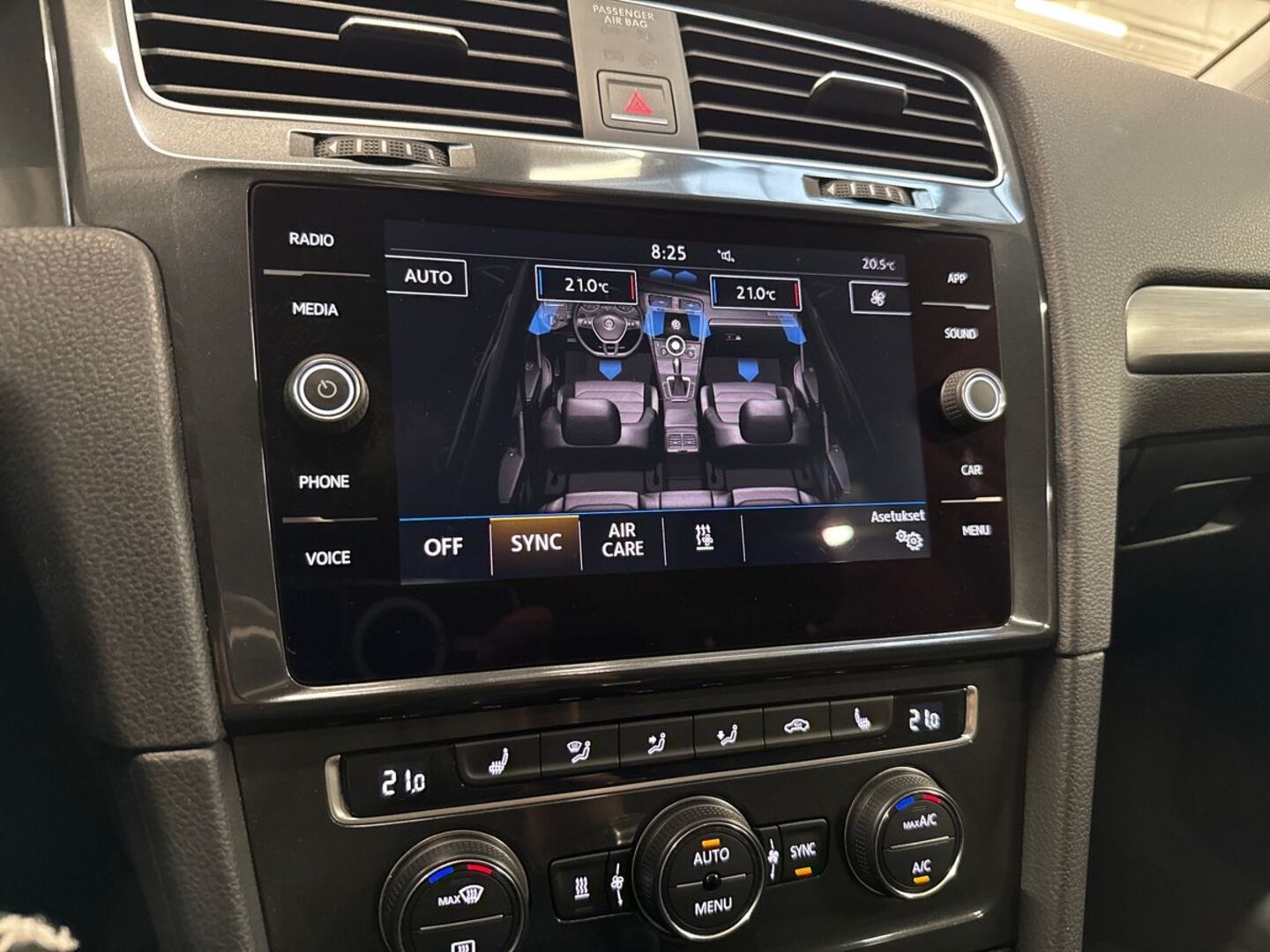 VOLKSWAGEN Golf 2017