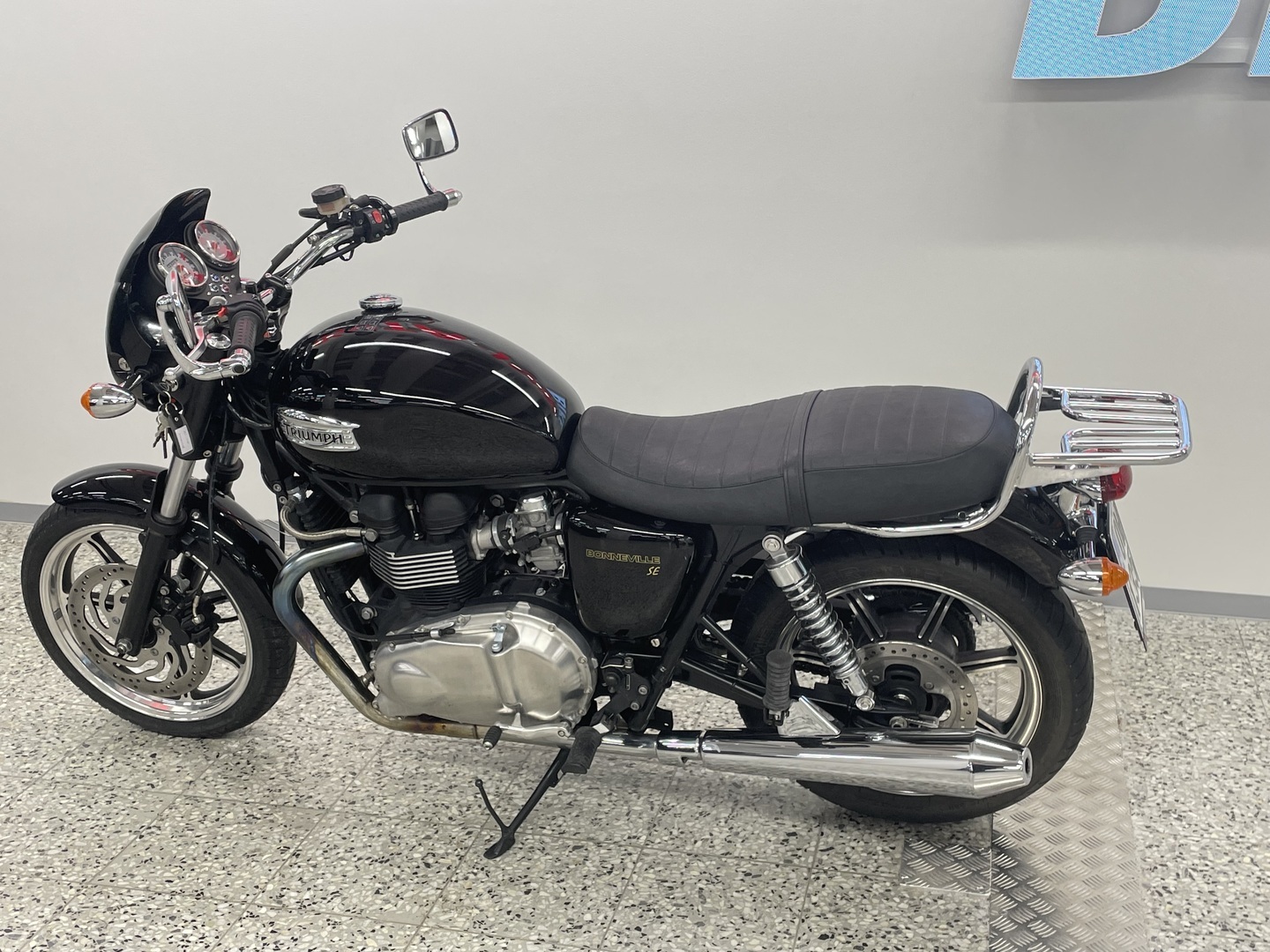 TRIUMPH BONNEVILLE 2009