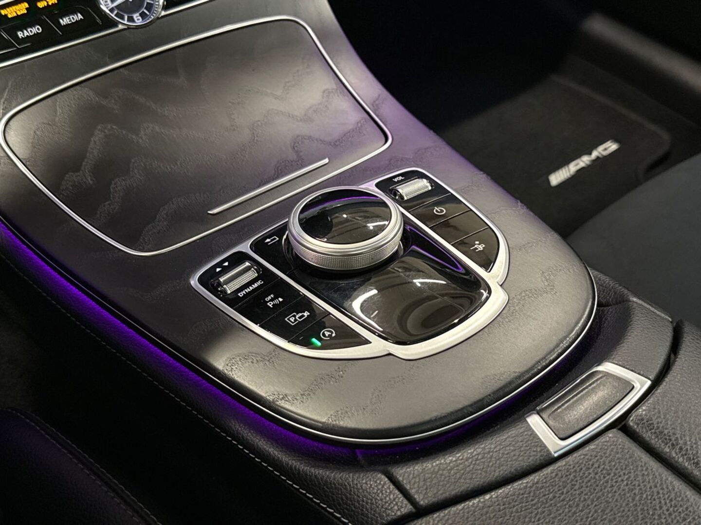 MERCEDES-BENZ E 2018