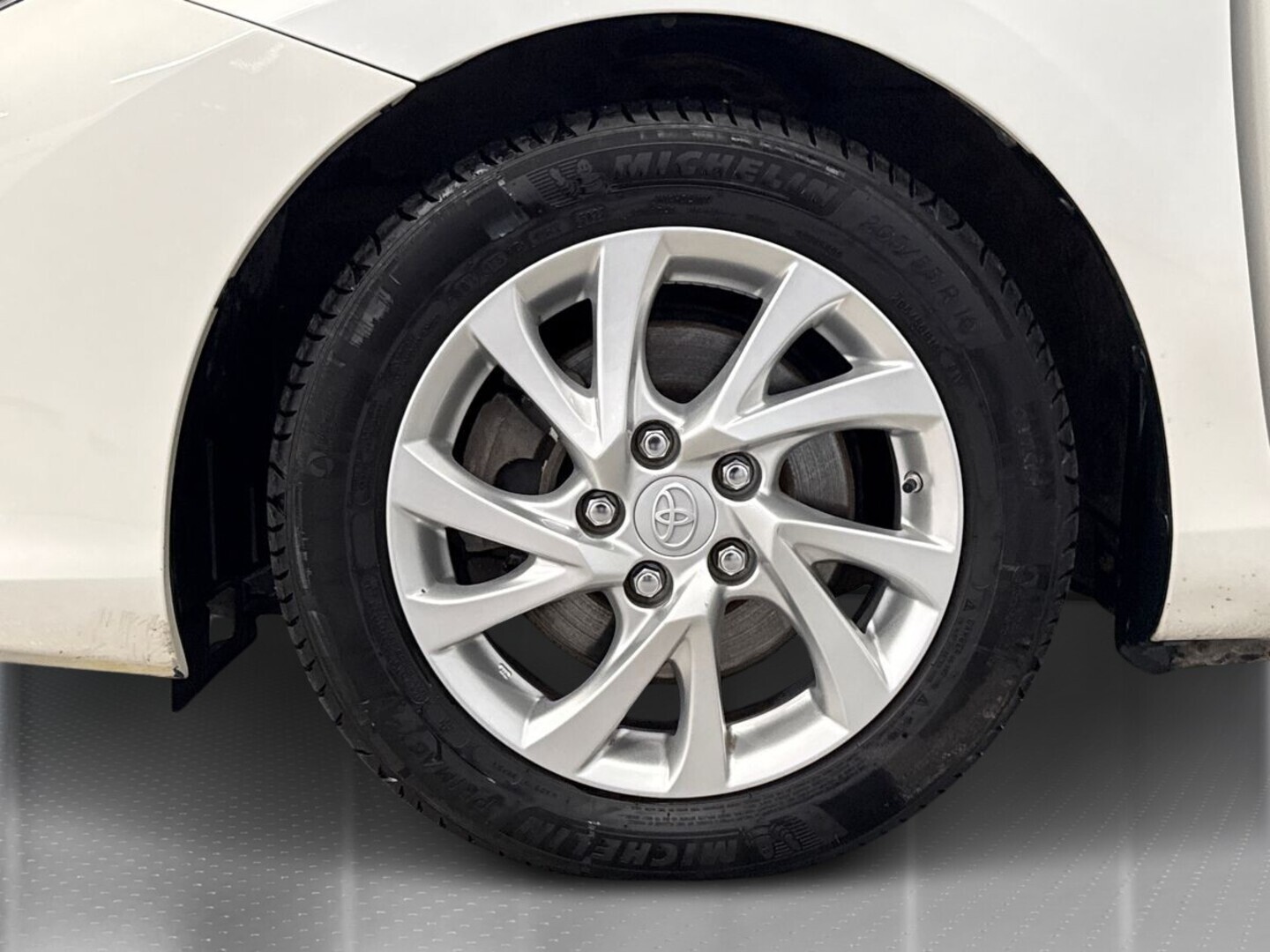 TOYOTA Auris 2018