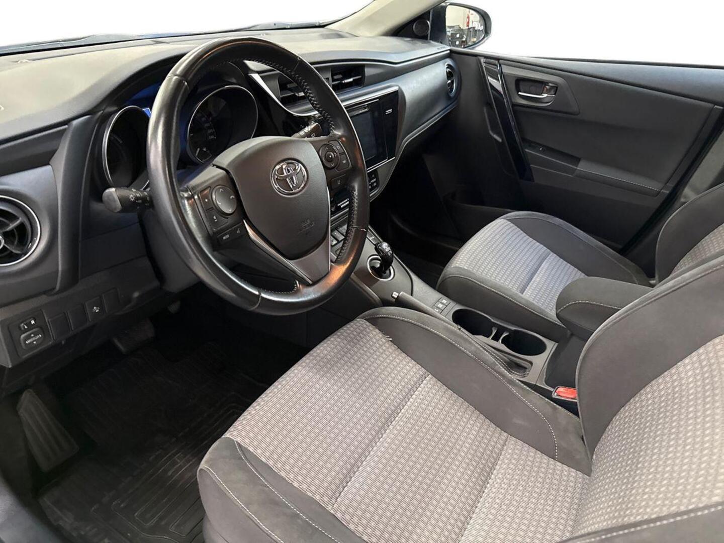 TOYOTA Auris 2018