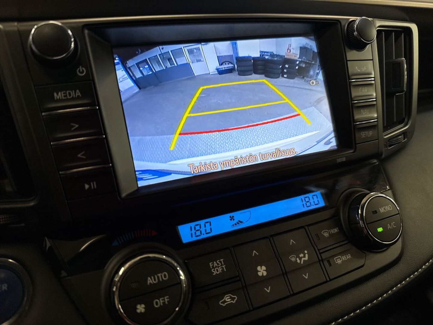 TOYOTA RAV4 2018