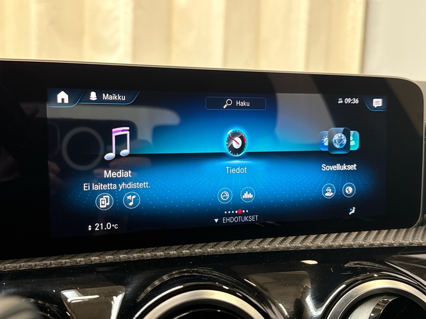 MERCEDES-BENZ A 2018