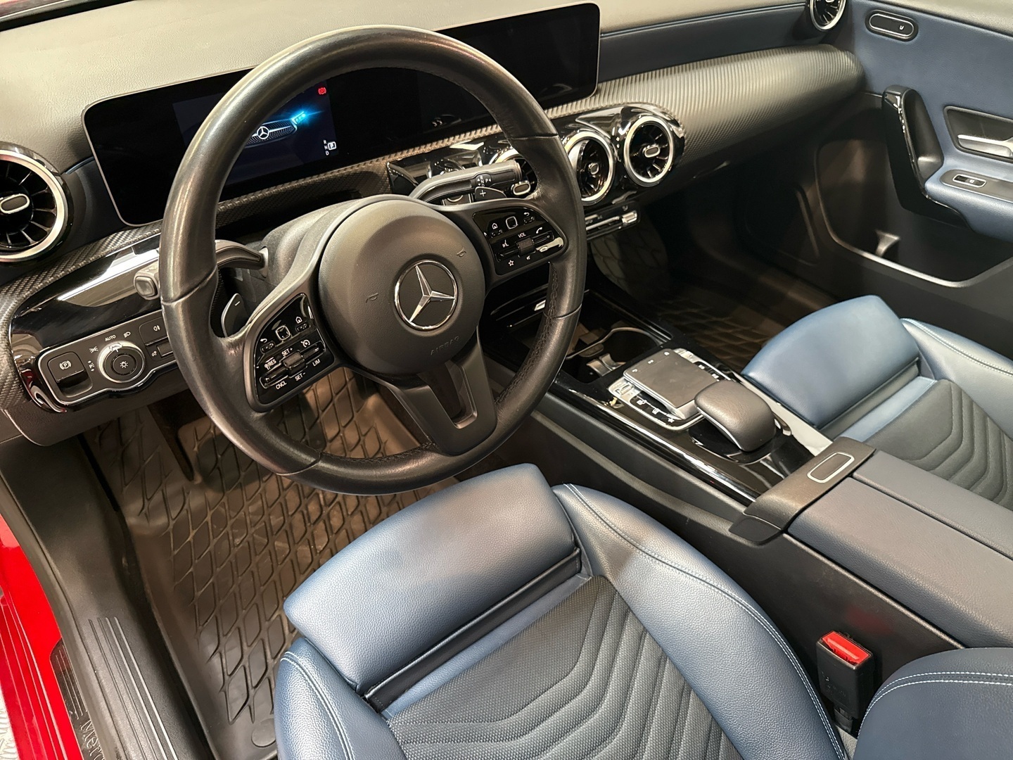 MERCEDES-BENZ A 2018