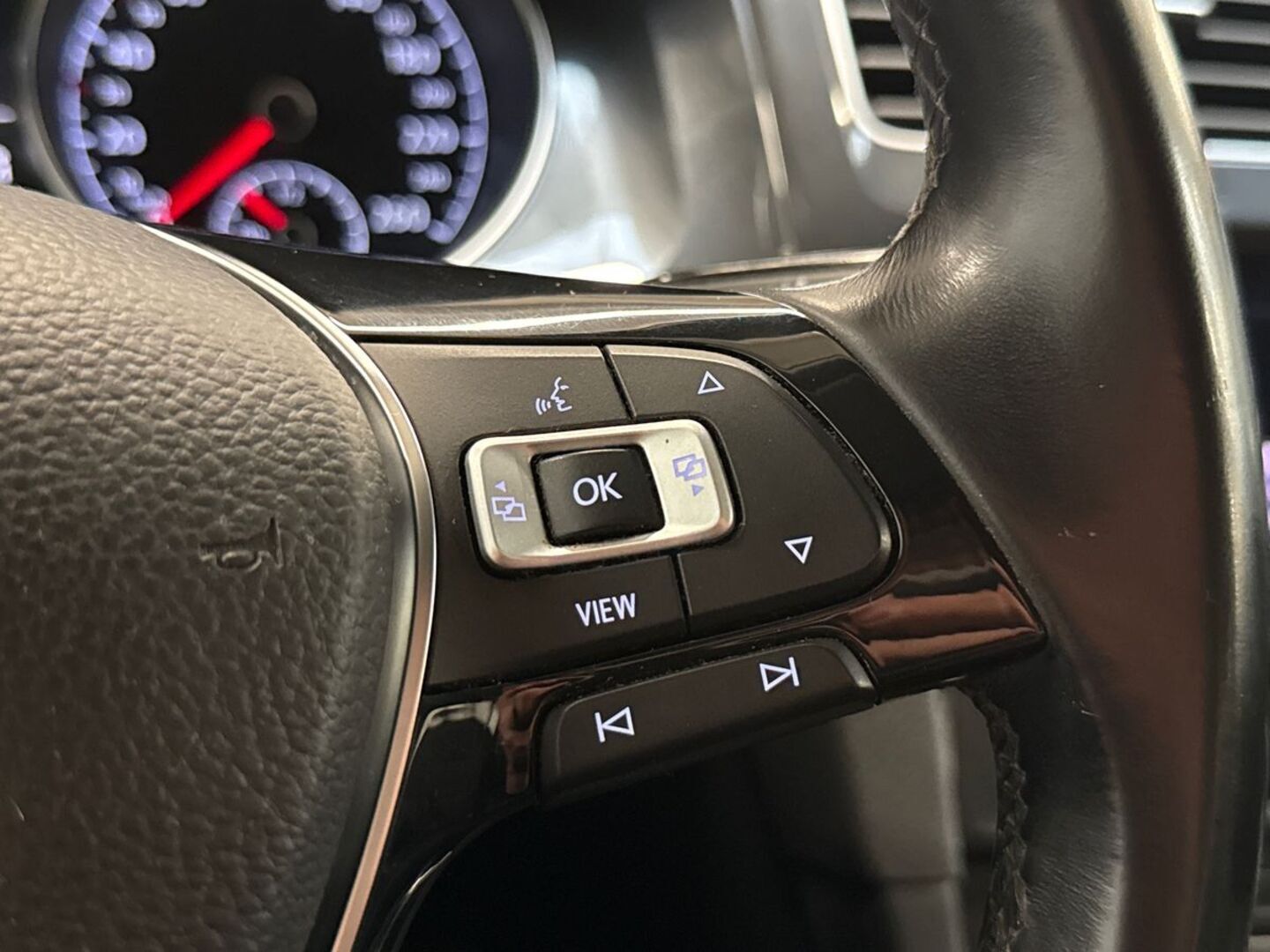 VOLKSWAGEN Golf 2018