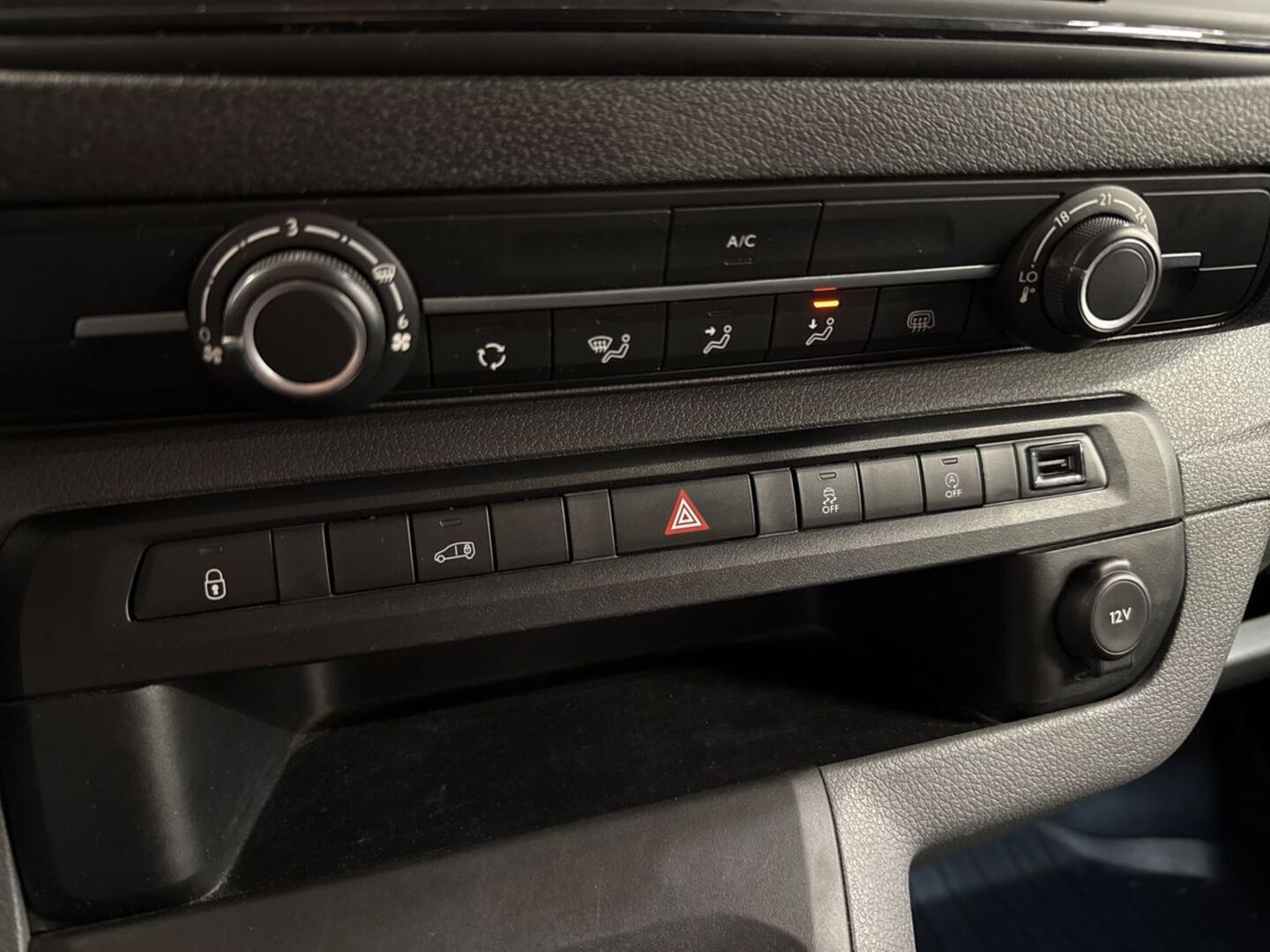 TOYOTA Proace 2017