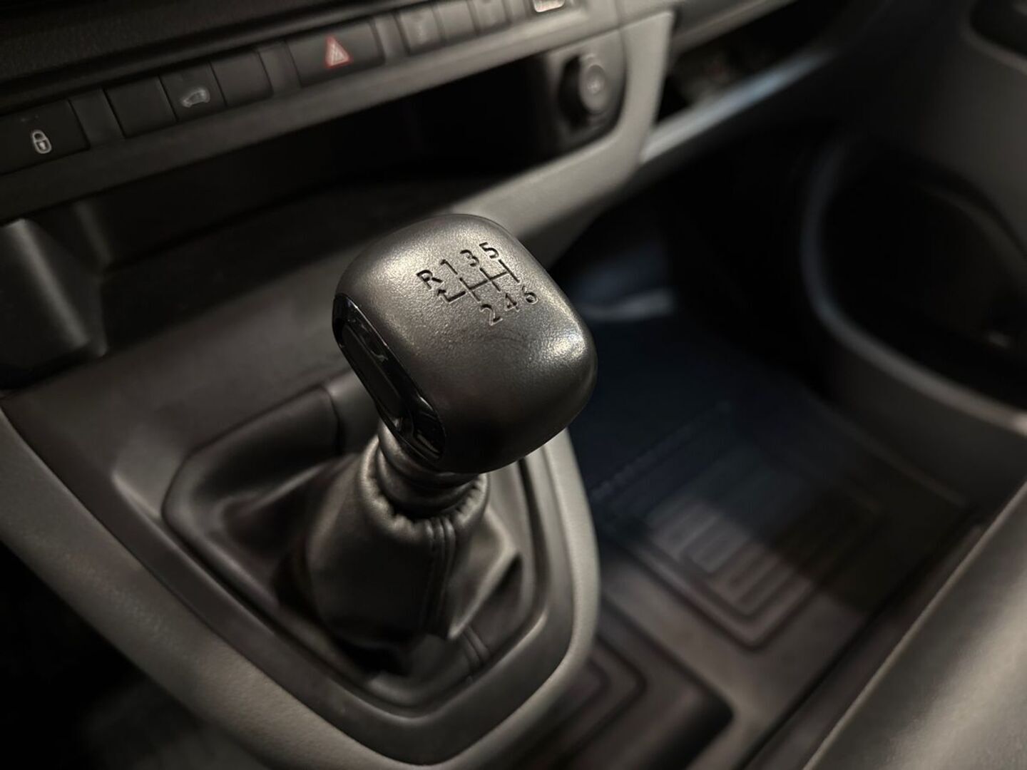 TOYOTA Proace 2017