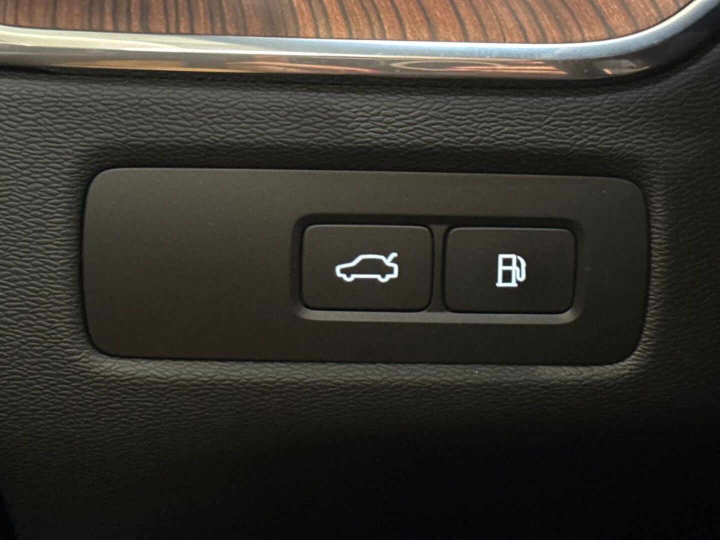 VOLVO XC60 2024