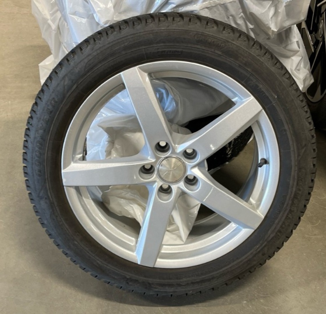 VOLKSWAGEN ID.3 2023