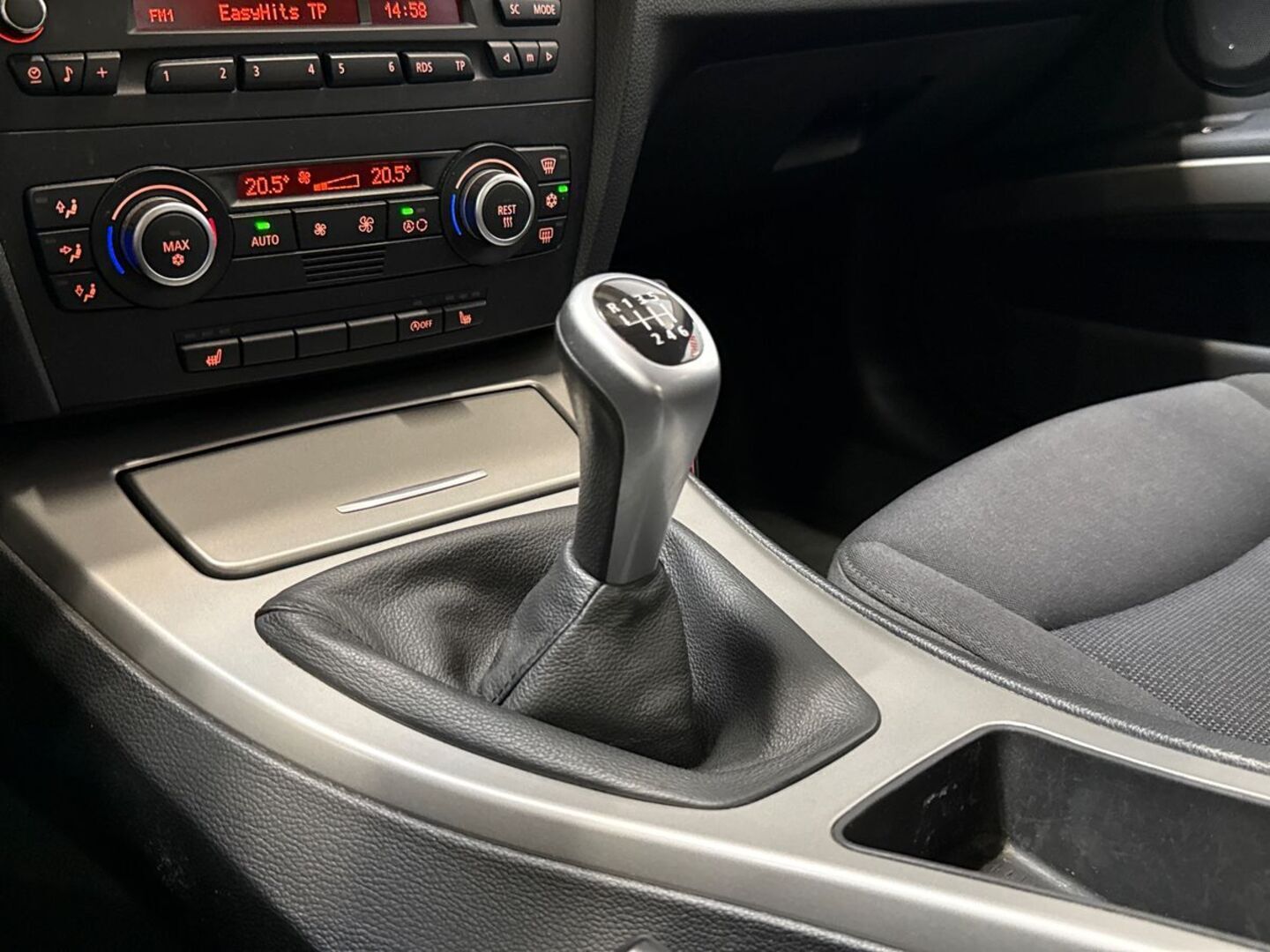BMW 318 2008
