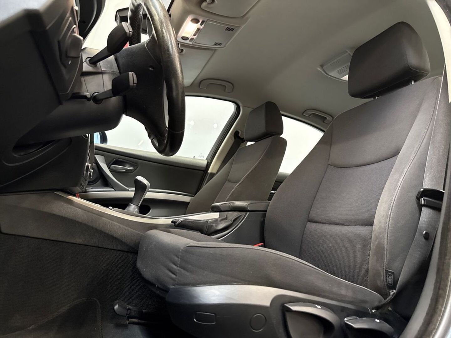 BMW 318 2008