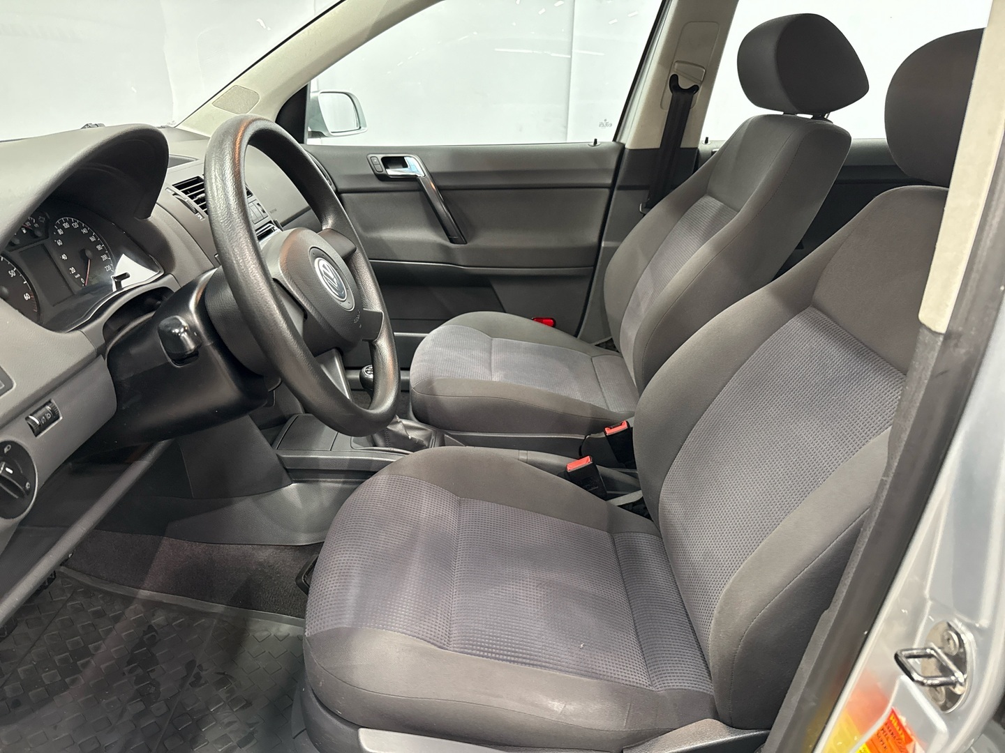 VOLKSWAGEN Polo 2003