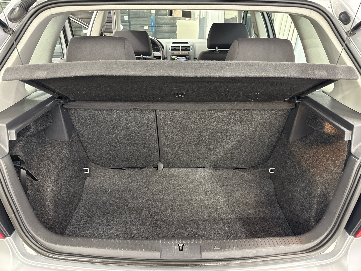 VOLKSWAGEN Polo 2003