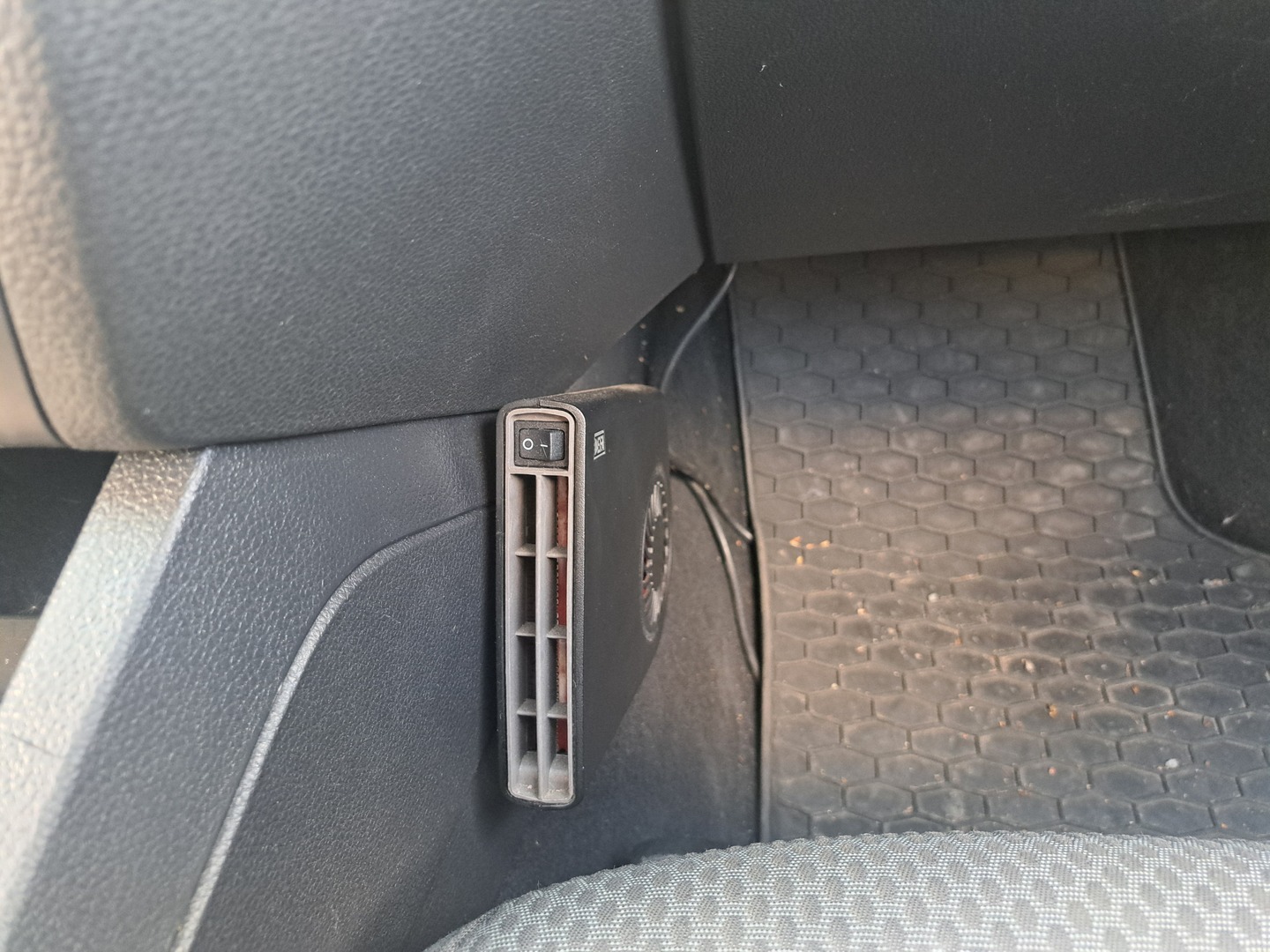 VOLKSWAGEN Jetta 2012