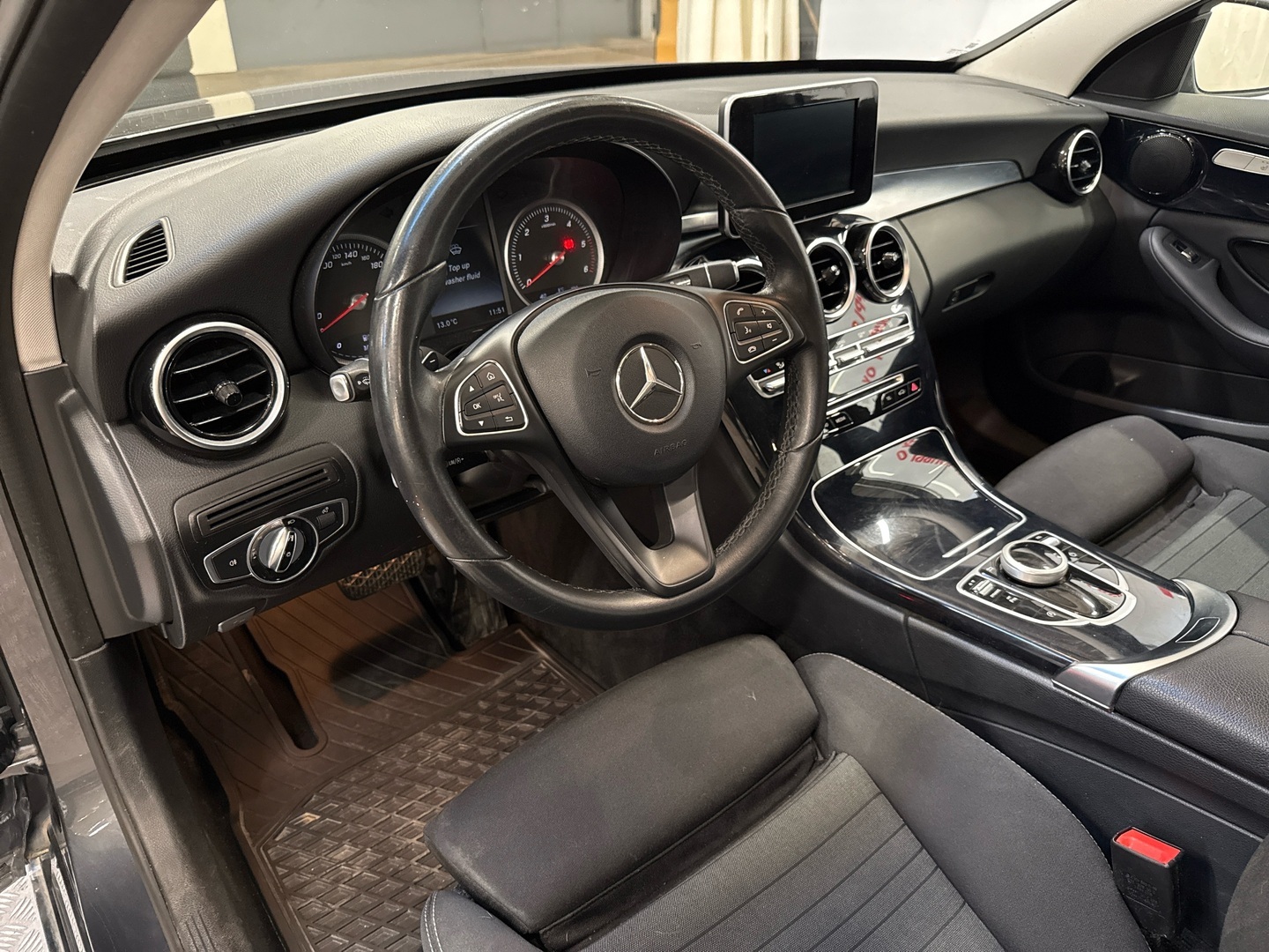 MERCEDES-BENZ C 2016