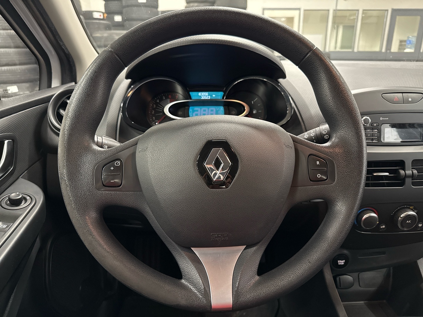 RENAULT Clio 2016