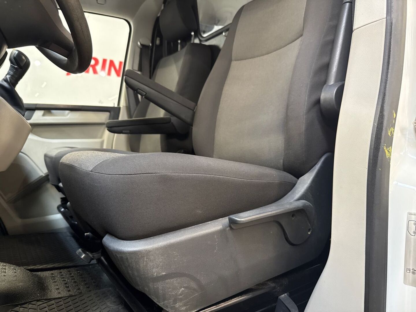 VOLKSWAGEN Transporter 2019