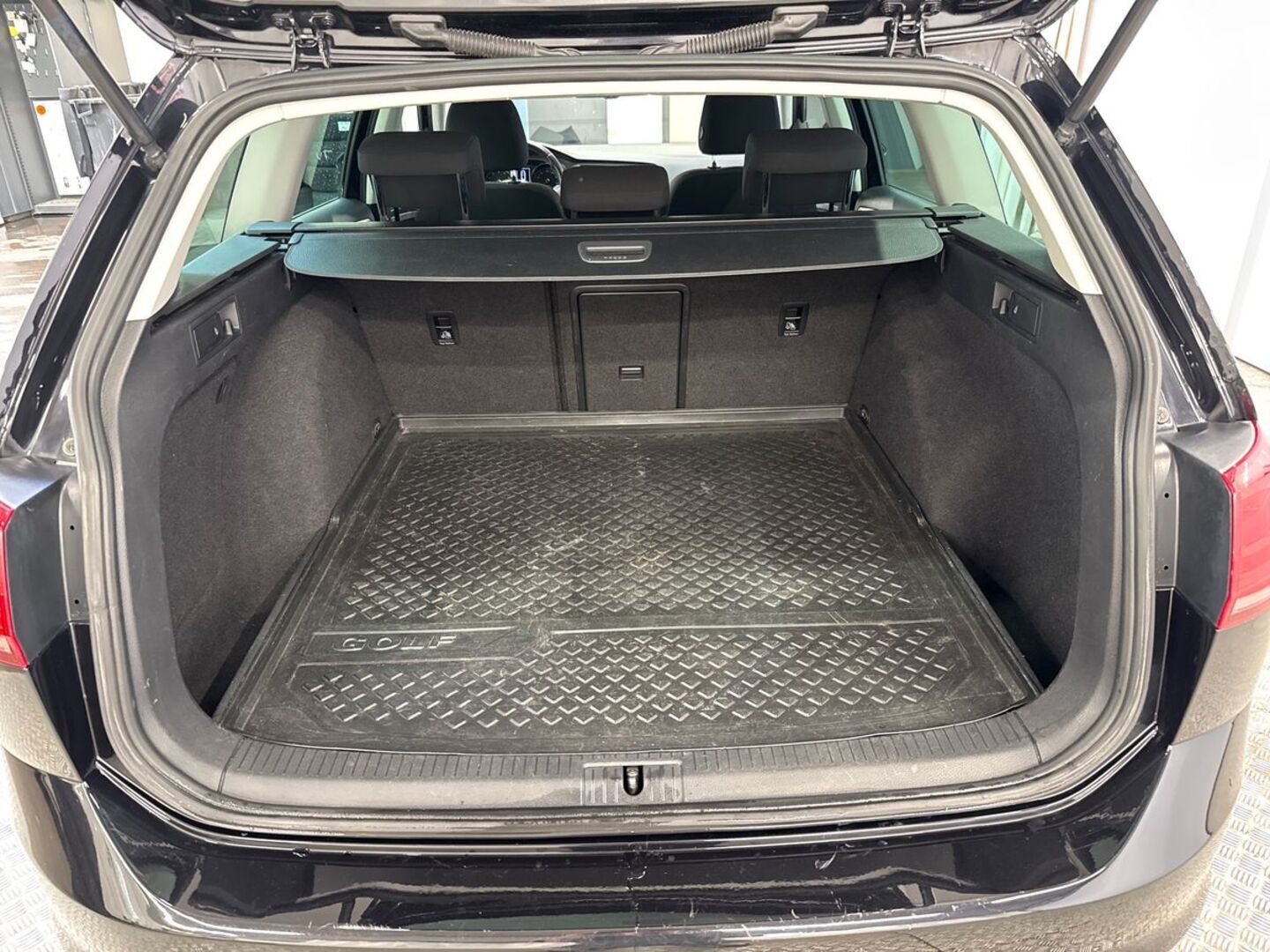 VOLKSWAGEN Golf 2015