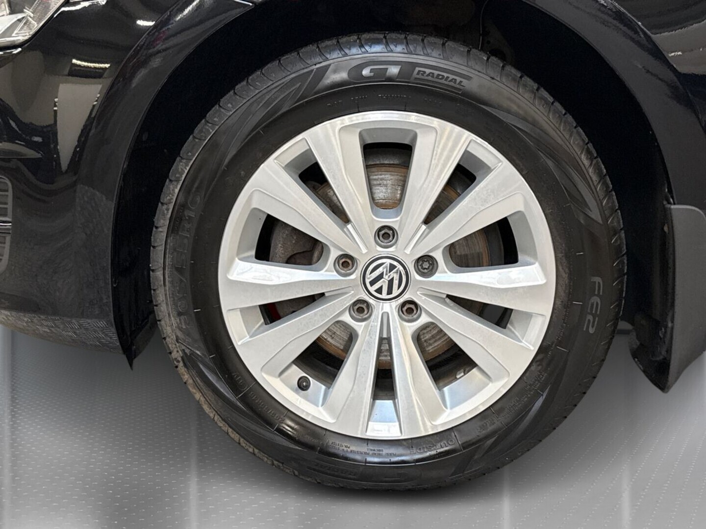 VOLKSWAGEN Golf 2015