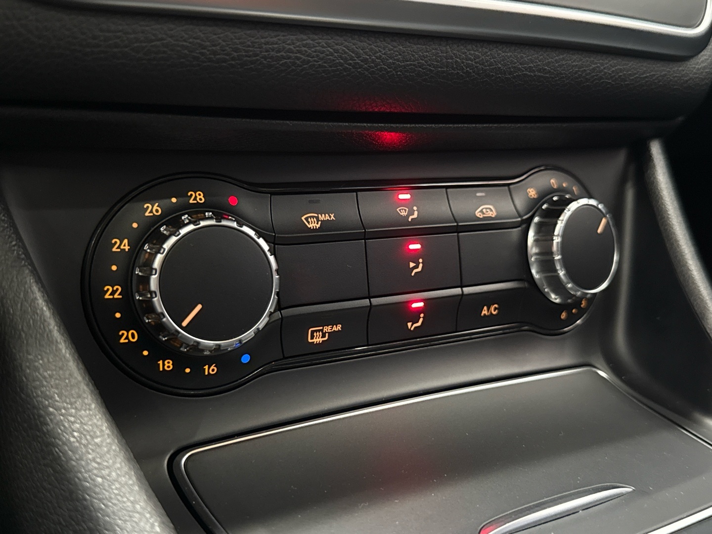 MERCEDES-BENZ CLA 2018