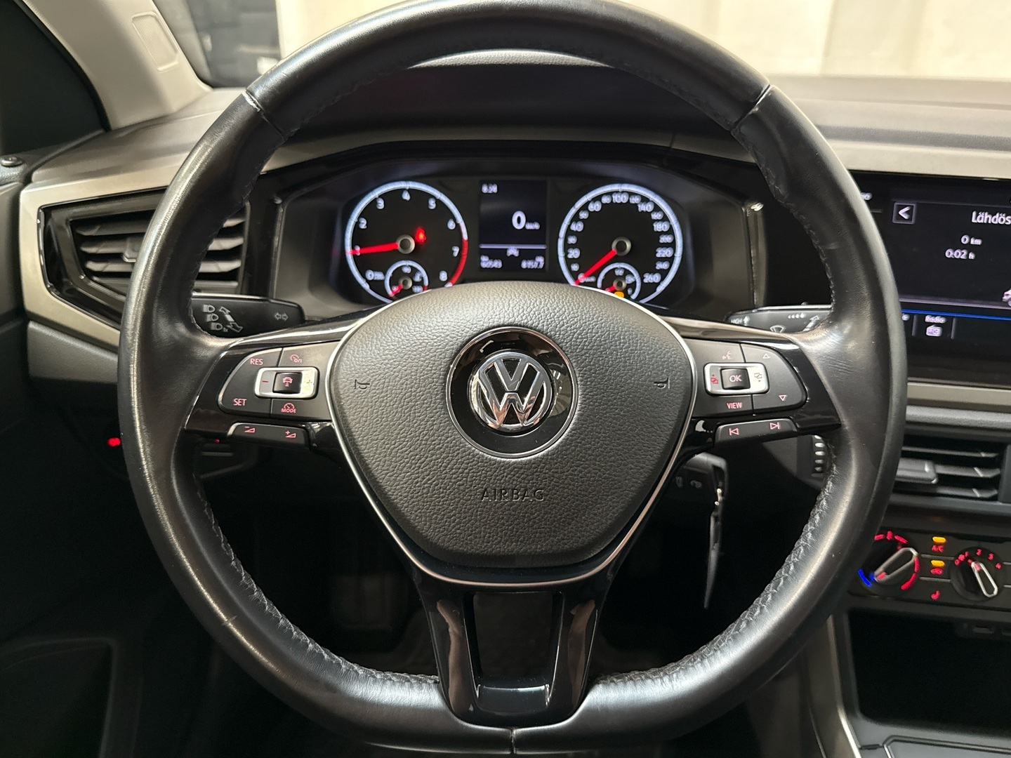 VOLKSWAGEN Polo 2020
