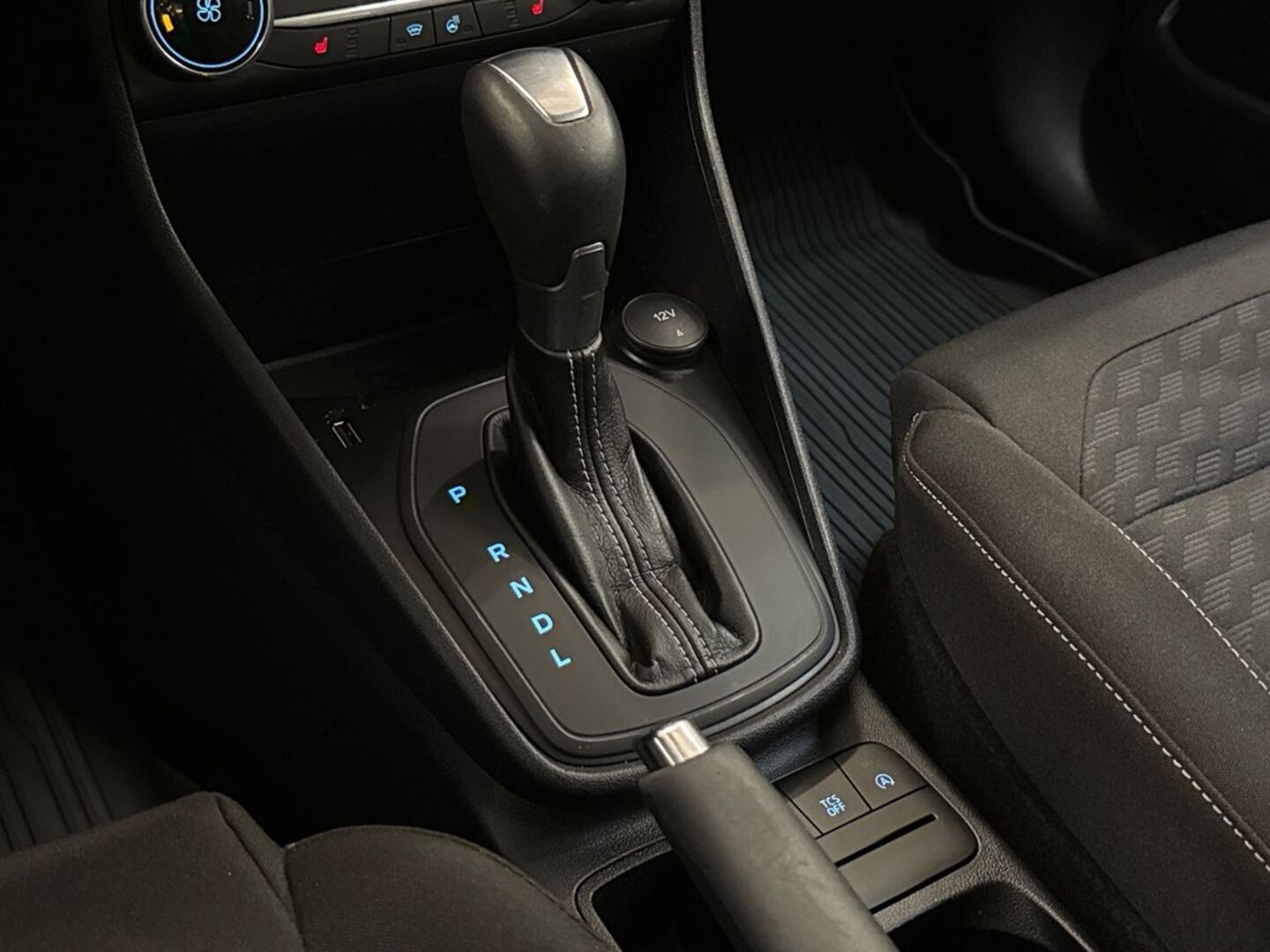 FORD Fiesta 29