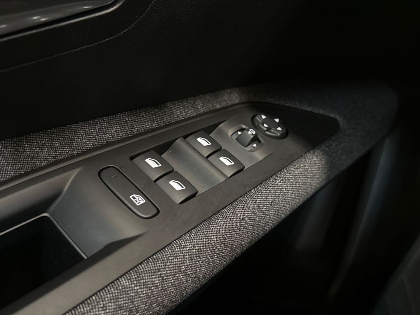 PEUGEOT 3008 2023
