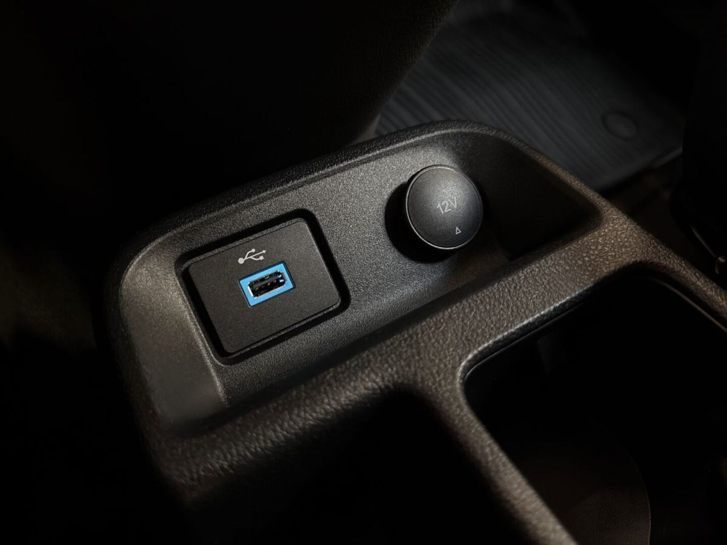 FORD Transit Connect 2023