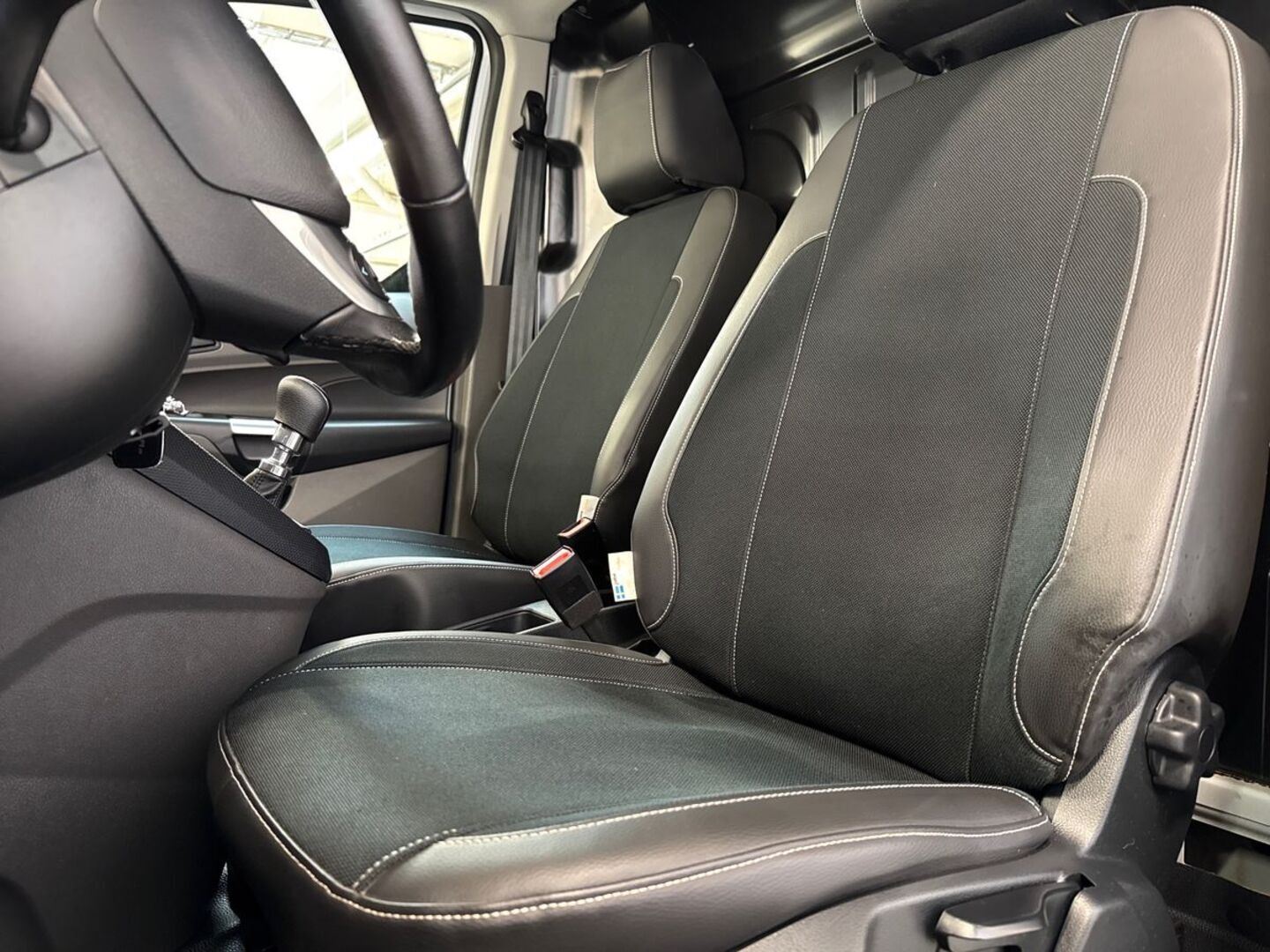 FORD Transit Connect 2023