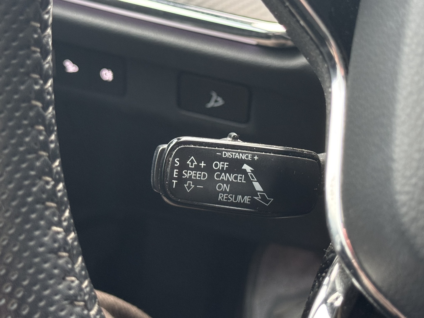 SKODA Enyaq 2023