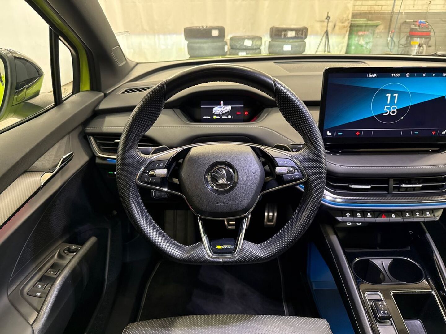 SKODA Enyaq 18