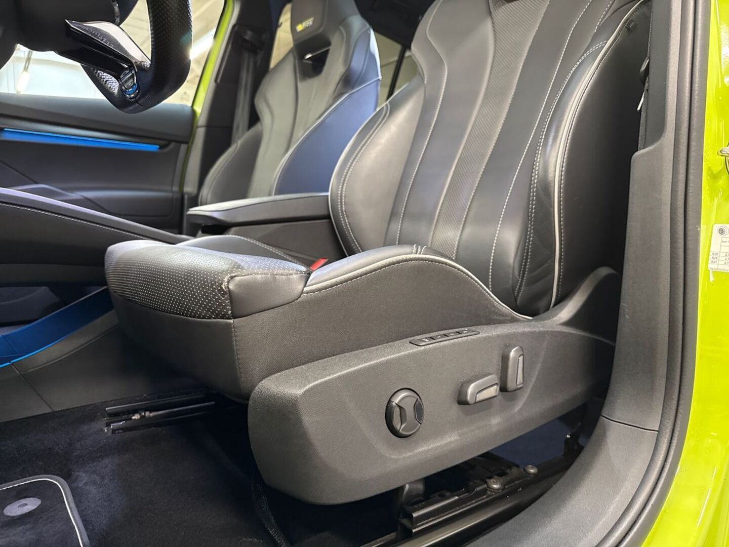 SKODA Enyaq 34