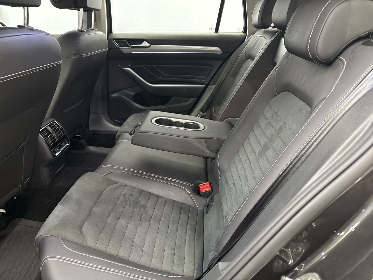 VOLKSWAGEN Passat 2021