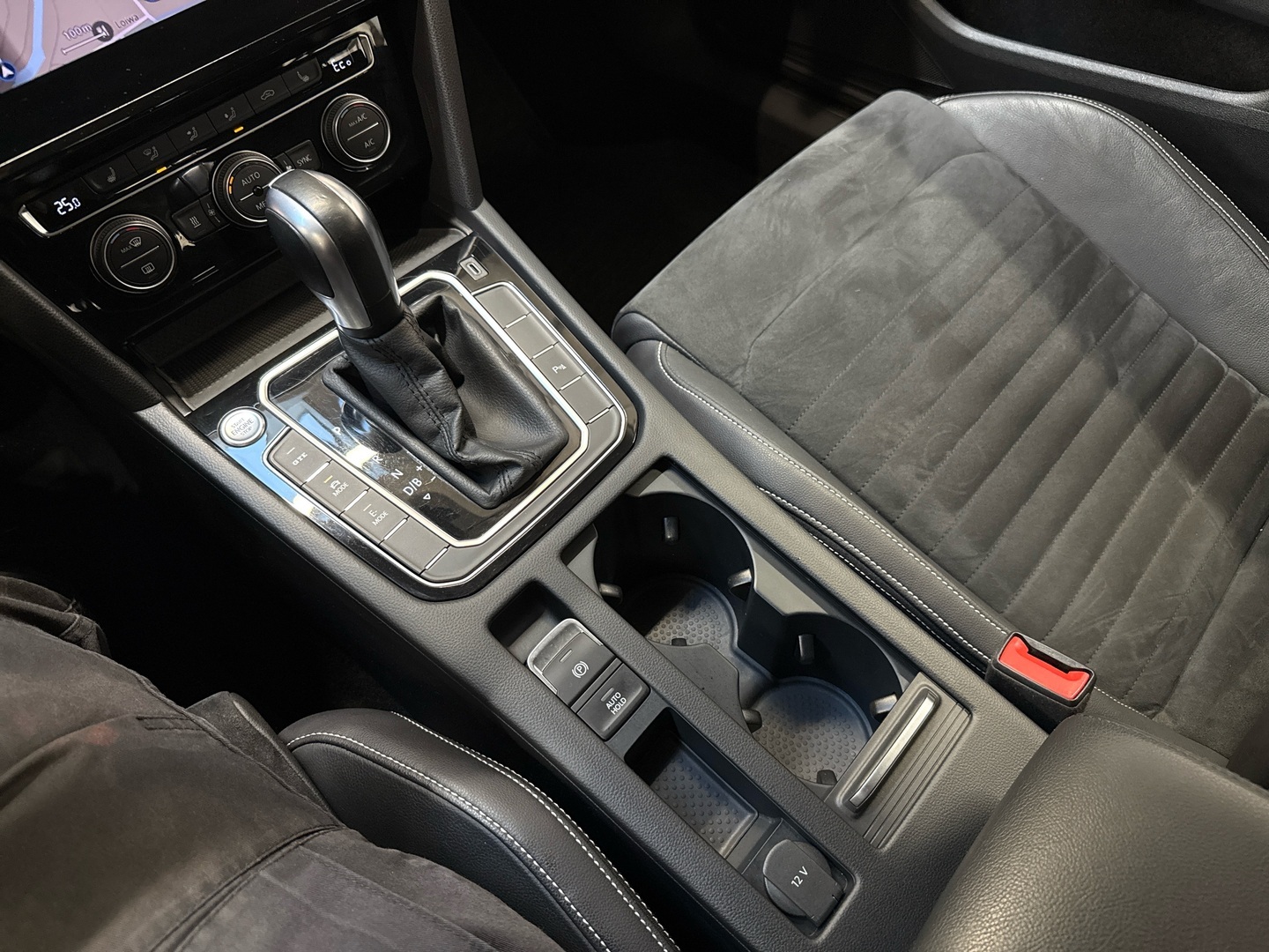 VOLKSWAGEN Passat 2020