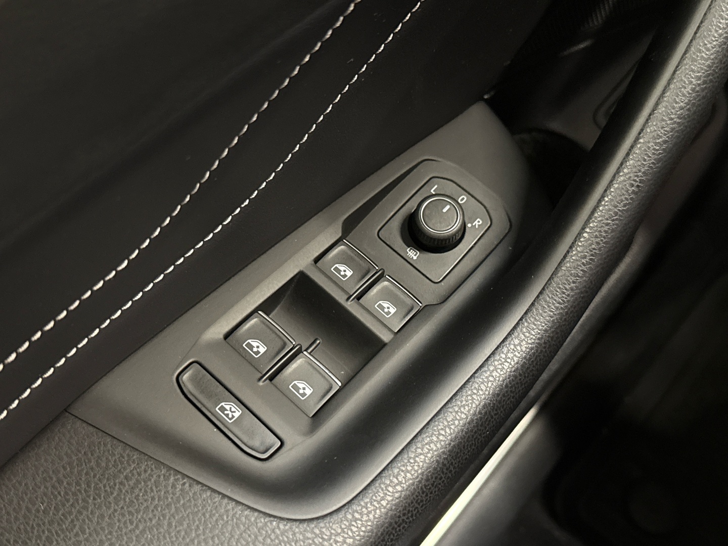 VOLKSWAGEN Passat 2020