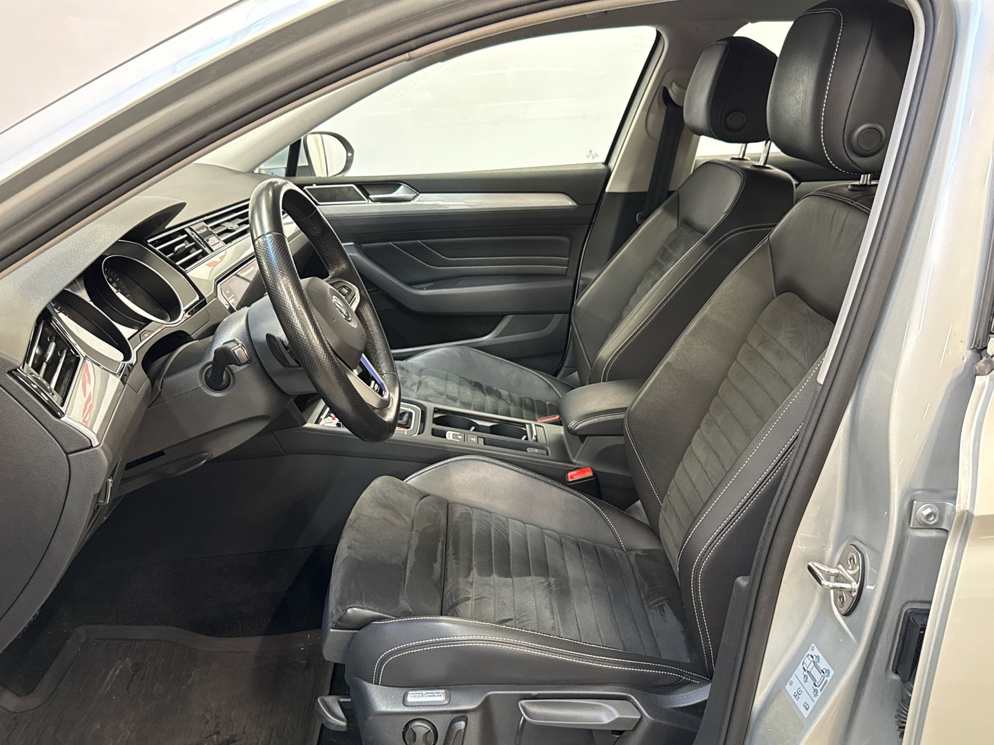 VOLKSWAGEN Passat 2020