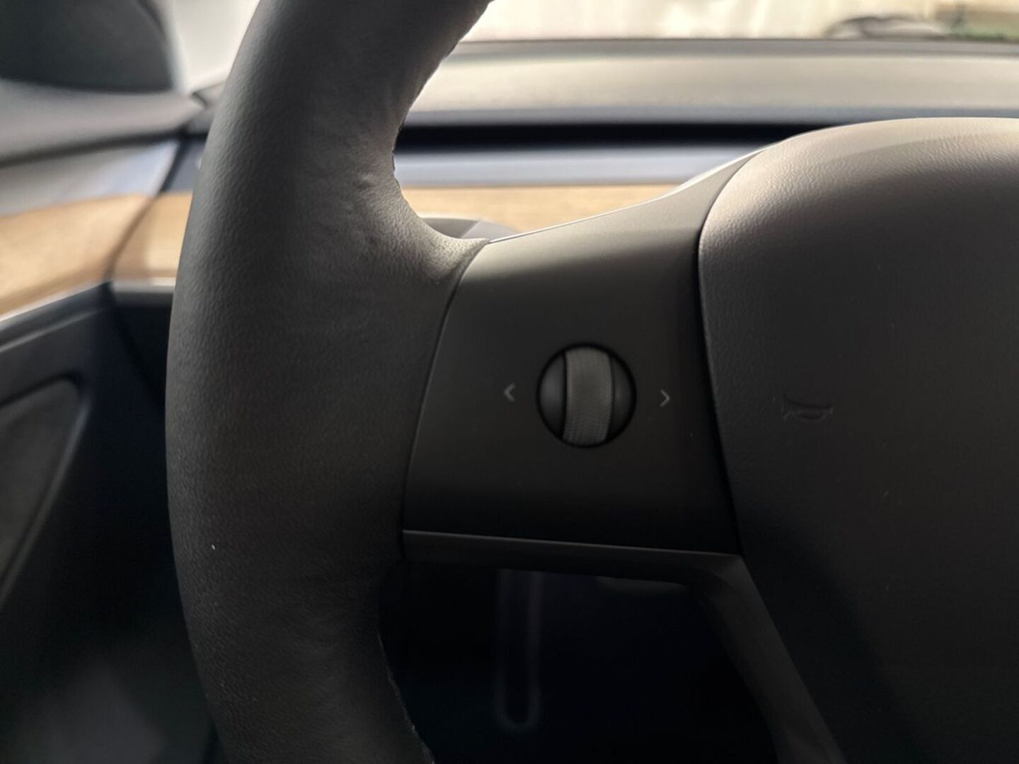 TESLA Model 3 13