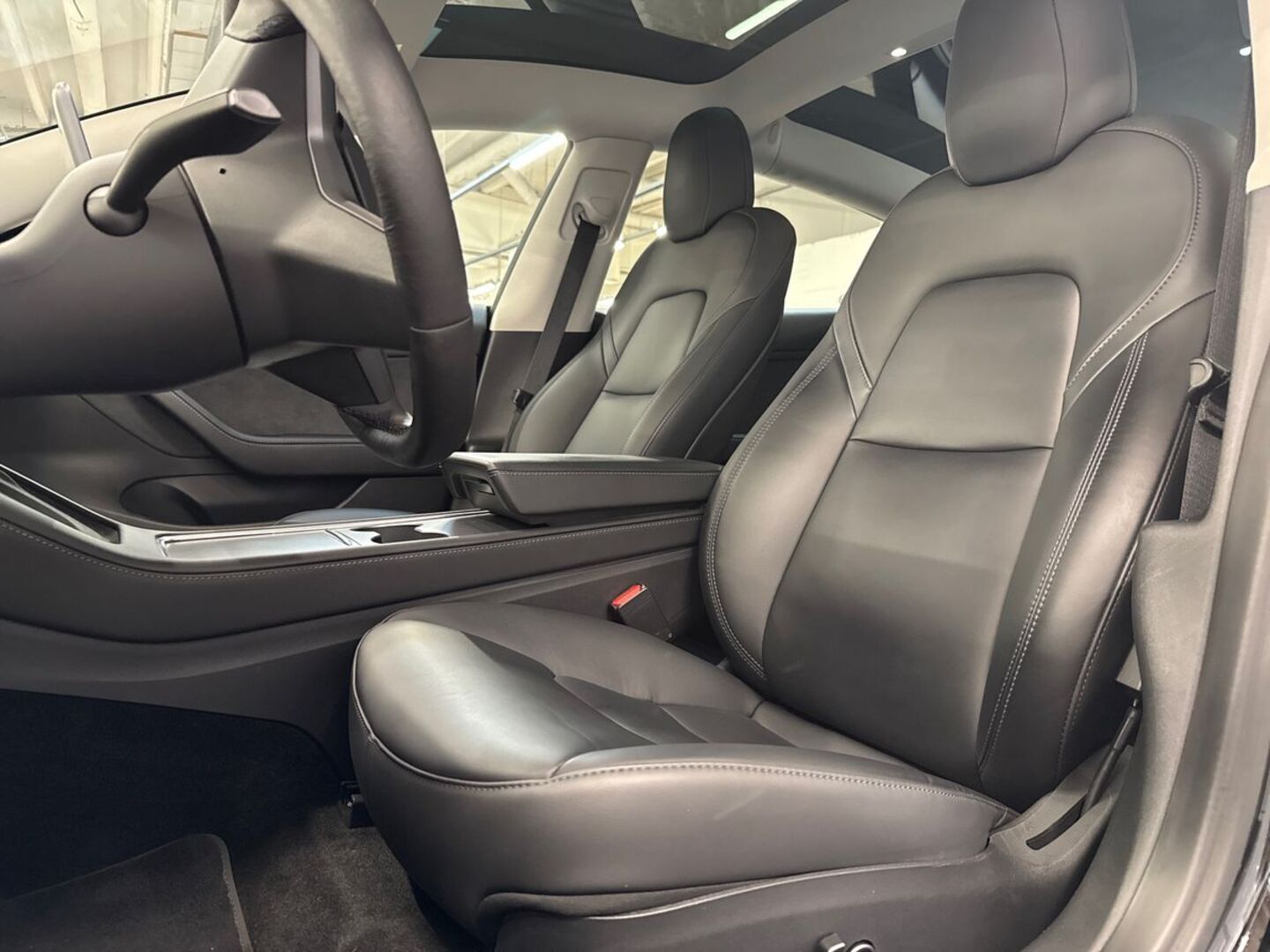 TESLA Model 3 26