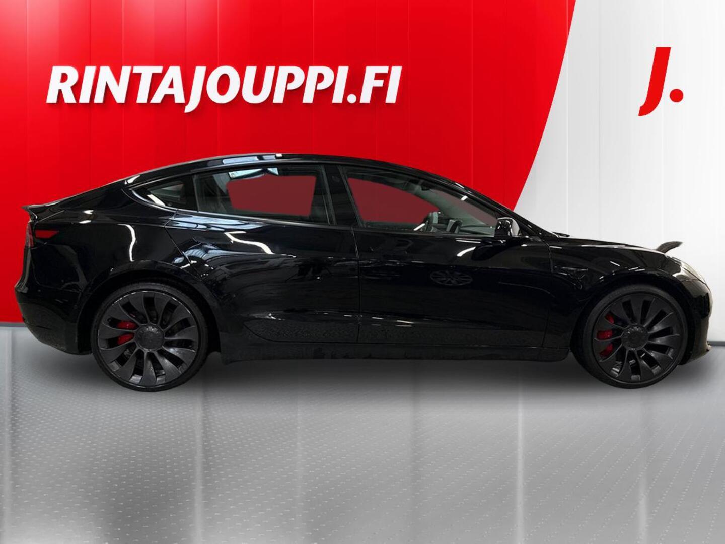 TESLA Model 3 5