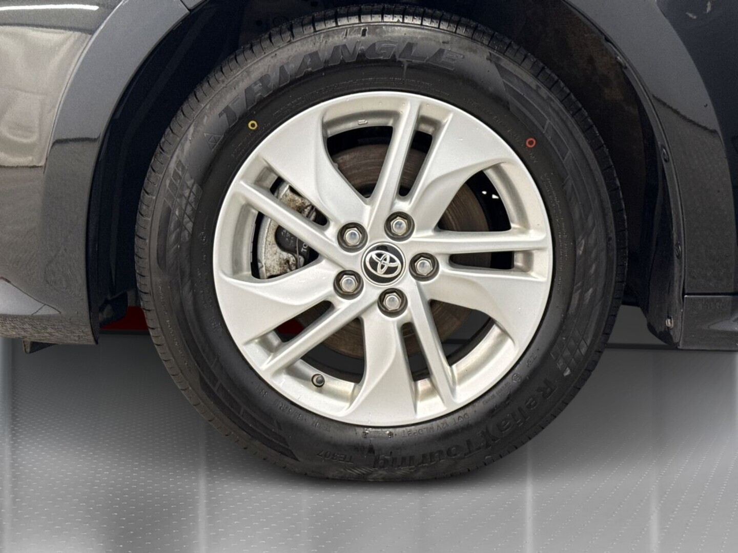 TOYOTA Yaris 13