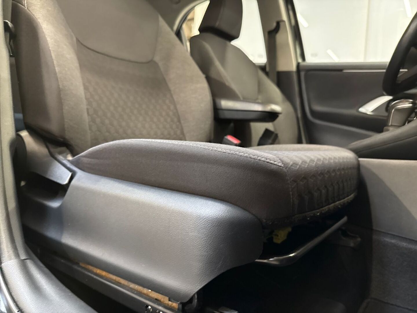 TOYOTA Yaris 15