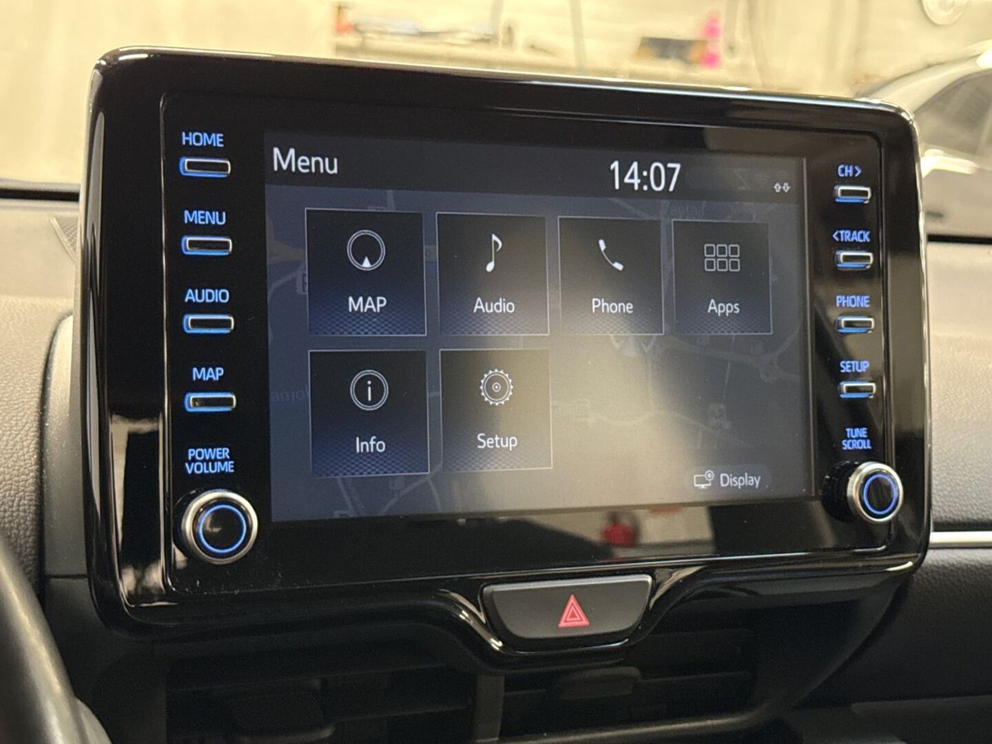 TOYOTA Yaris 27