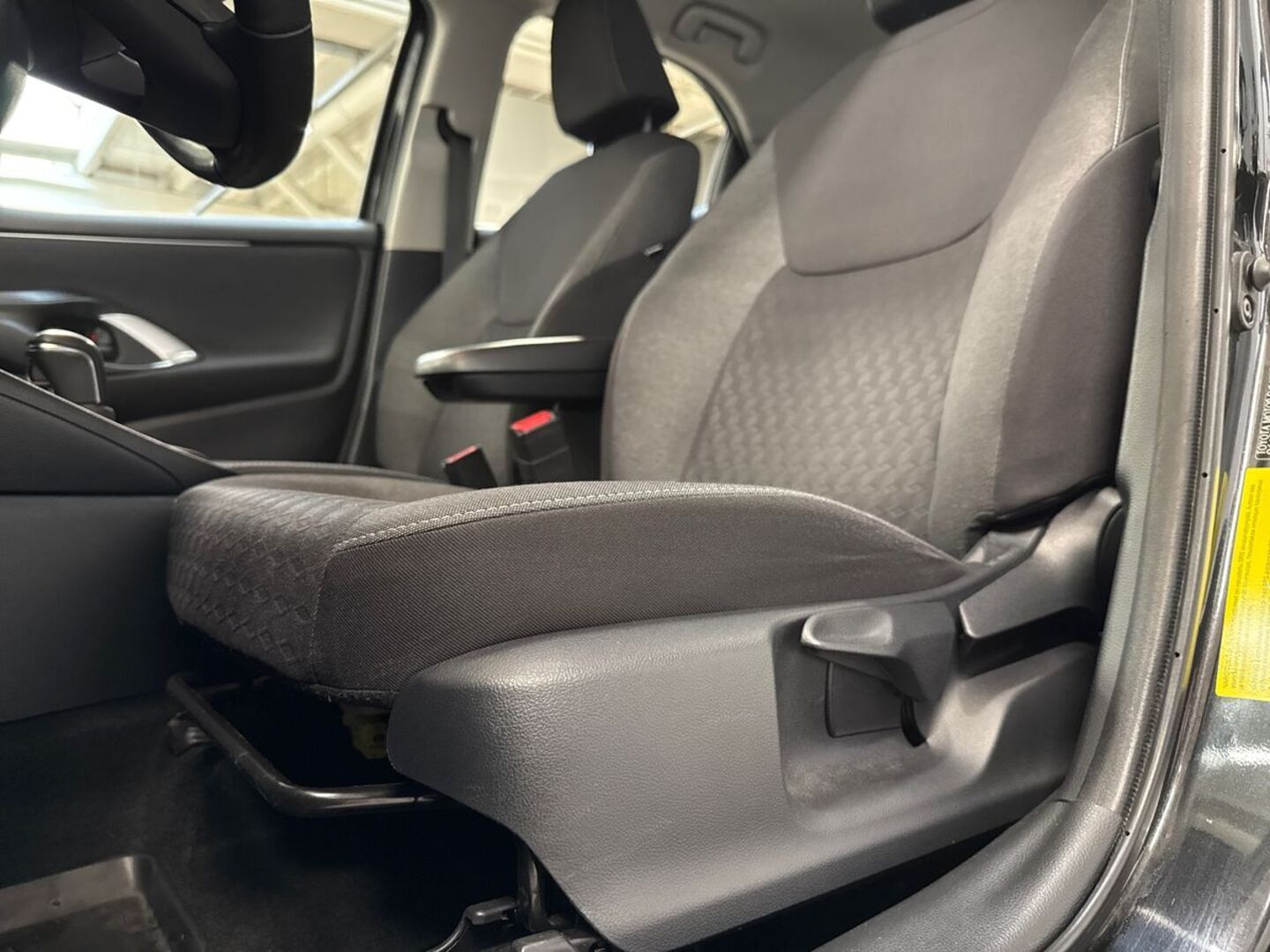 TOYOTA Yaris 32