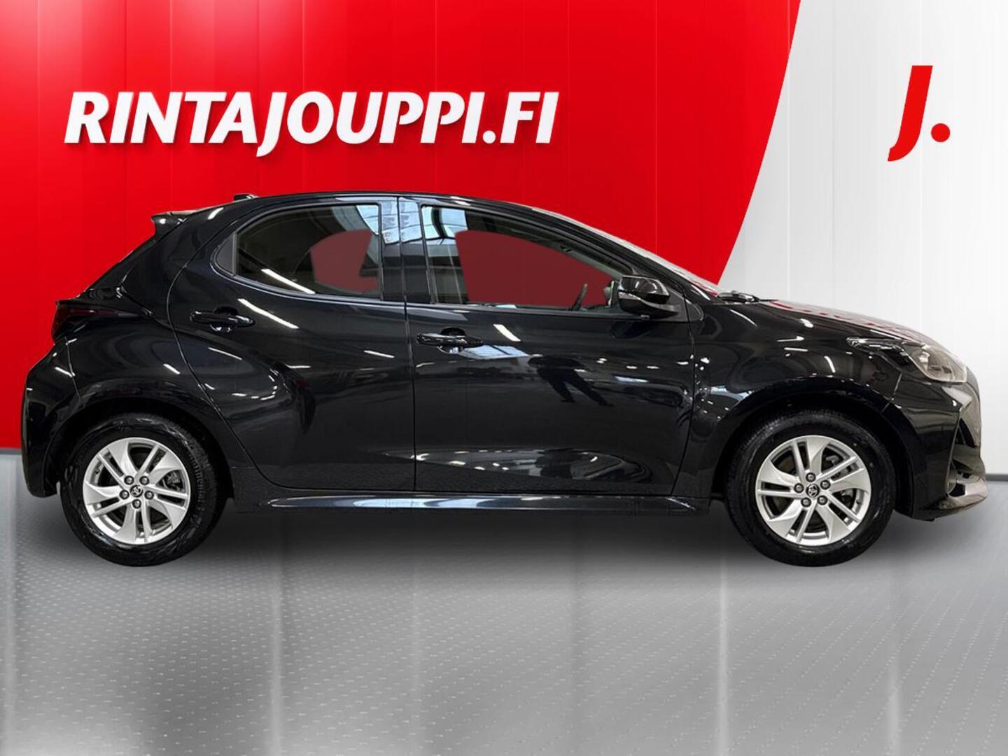 TOYOTA Yaris 6