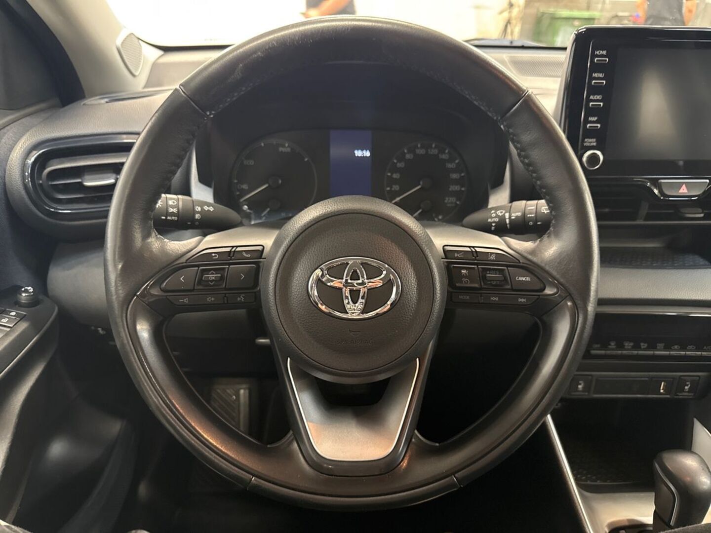 TOYOTA Yaris 2024